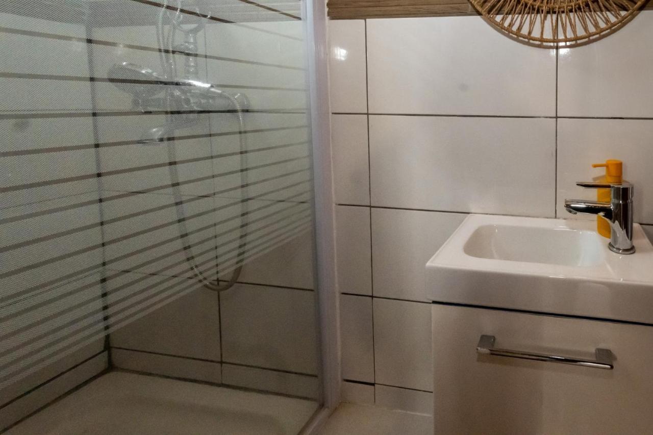 Le Cosy Bungalow de Lili / 5min de l'aéroport Les Abymes Extérieur photo